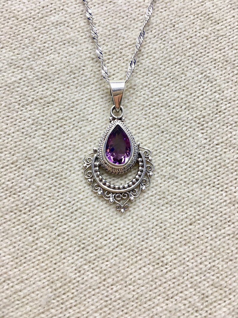 「Gemstone Decoration - Amethyst」 Amethyst Pendant Charm Necklace in Sterling Silver Made in Nepal Handmade - Necklaces - Gemstone Purple