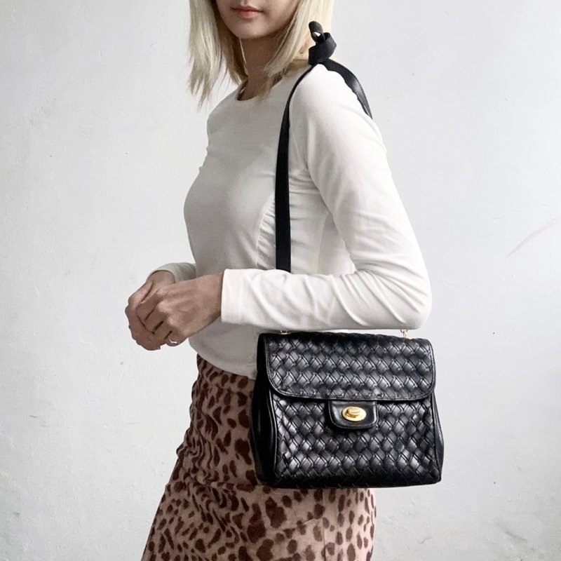 Vintage Bally black woven square antique bag - กระเป๋าแมสเซนเจอร์ - หนังแท้ สีดำ