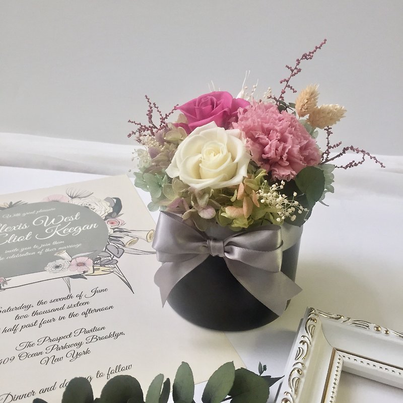 Elegant vintage pink without scent - Plants - Plants & Flowers Pink