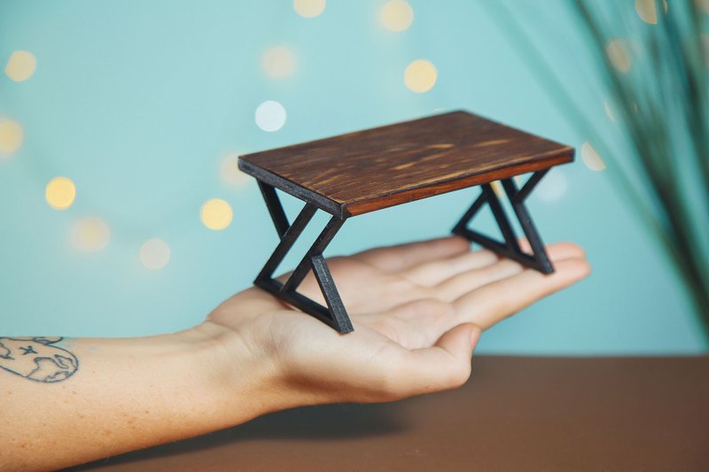 Coffee table for blythe dolls 1/6 scale. Furniture for dollhouse, diorama - 公仔/玩偶 - 木頭 咖啡色
