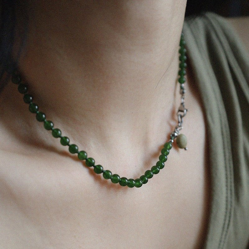 Green Bean Jade Necklace - Necklaces - Stainless Steel Green