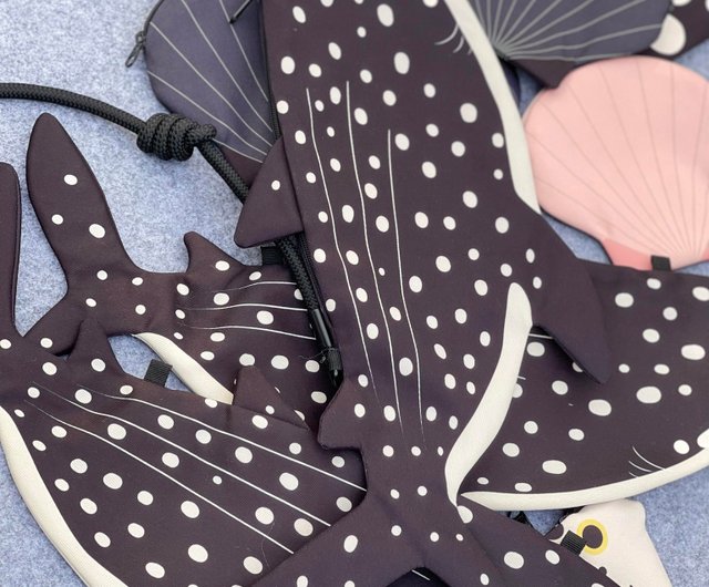 ジンベエザメ クロスボディバッグ オリジナルホワイトマウス