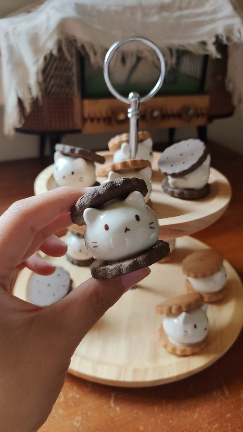 Cat sandwich biscuits - ของวางตกแต่ง - ดินเผา สีนำ้ตาล