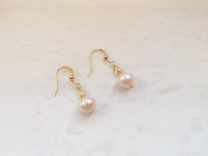 Natural Freshwater Pearl Intellectual/Temperament Ear Acupuncture/Ear Hook/ Clip-On - Earrings & Clip-ons - Semi-Precious Stones Orange