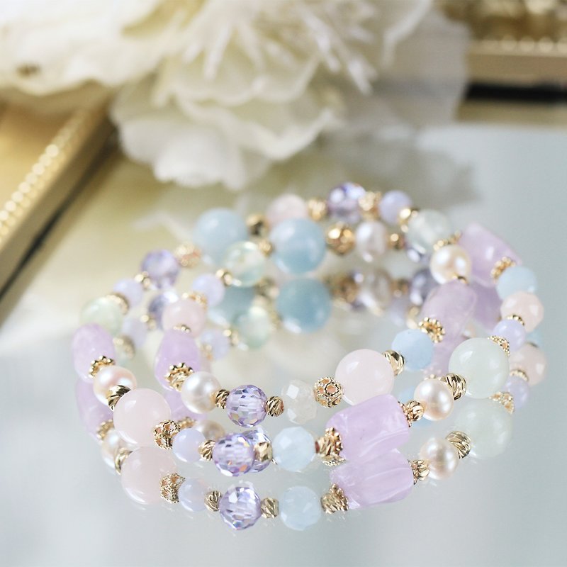 Hydrangea in Tomorrowin. Aquamarine / Amethyst / Rose Quartz / Stone bracelet double circle crystal design - Bracelets - Gemstone Purple