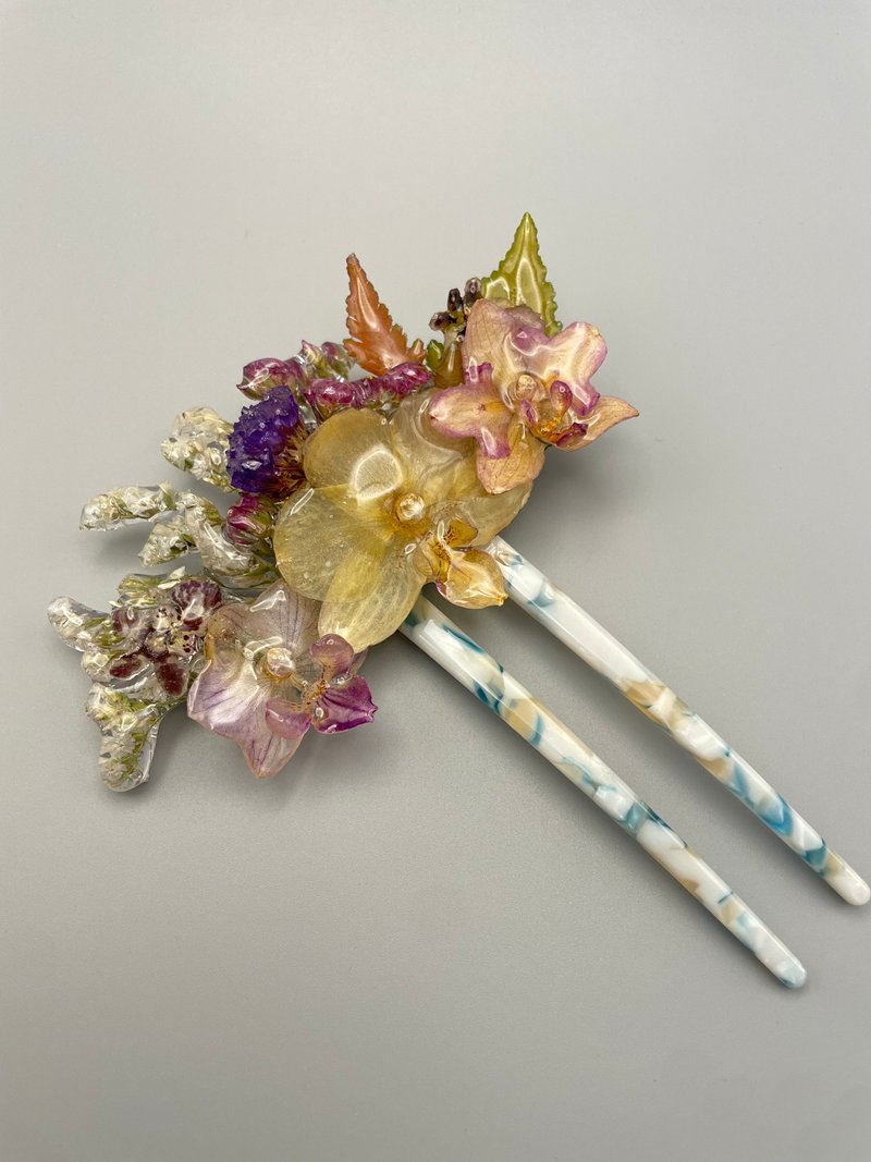 Handmade Dried Flower Hairpin – Real Orchid UV Resin Hair Accessories, Unique - Hair Accessories - Plants & Flowers Multicolor