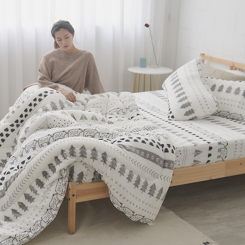 [Activity item] Super soft instant warm flannel / 150x200cm cotton warm quilt / made in Taiwan - a variety of options - ผ้าห่ม - เส้นใยสังเคราะห์ 