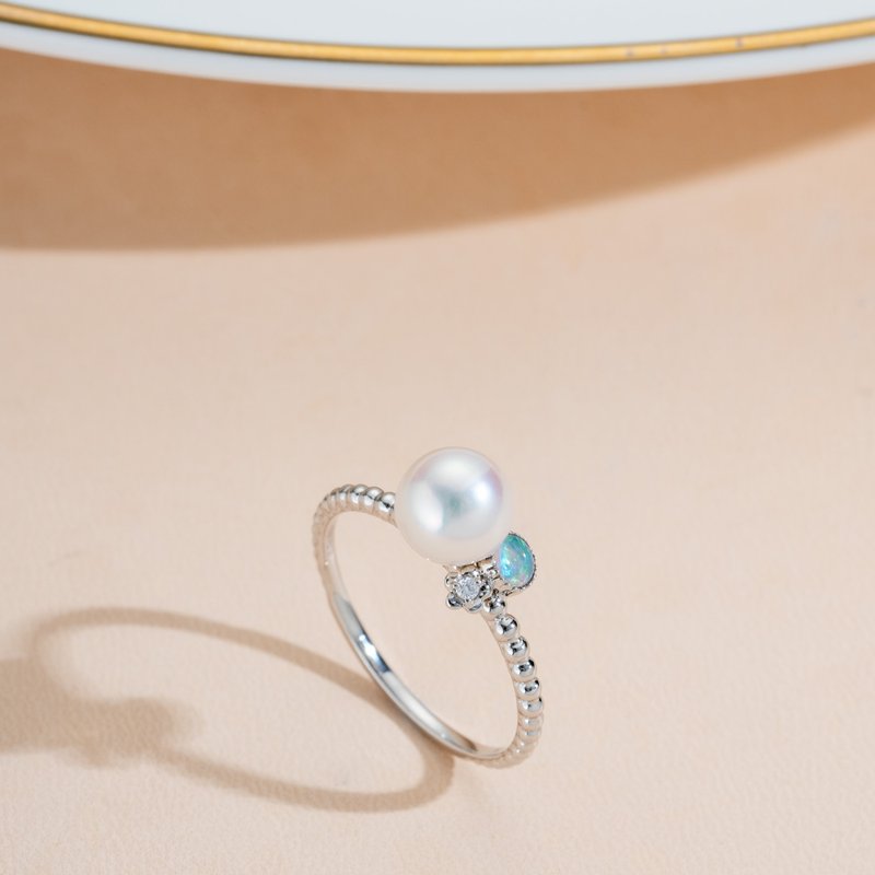 Akoya | Opal | Twist Frame | 18K Yellow Gold | Diamond Ring - General Rings - Pearl 