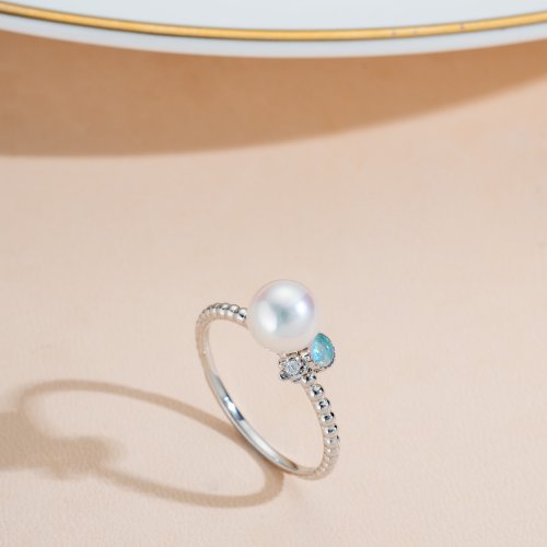 Olina Pearl Akoya 澳寶 小巧精緻 18K金 鑽石戒指