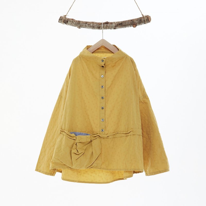 Polka dot jacquard half-breasted stand-collar top - เสื้อผู้หญิง - ผ้าฝ้าย/ผ้าลินิน สีเหลือง