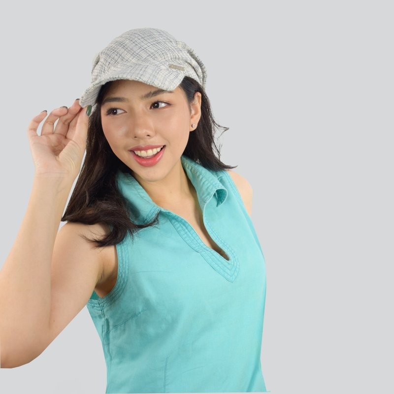 Handmade Visor Slouchy Beanie - A Touch Of  Modern Elements - เครื่องประดับผม - ผ้าฝ้าย/ผ้าลินิน ขาว