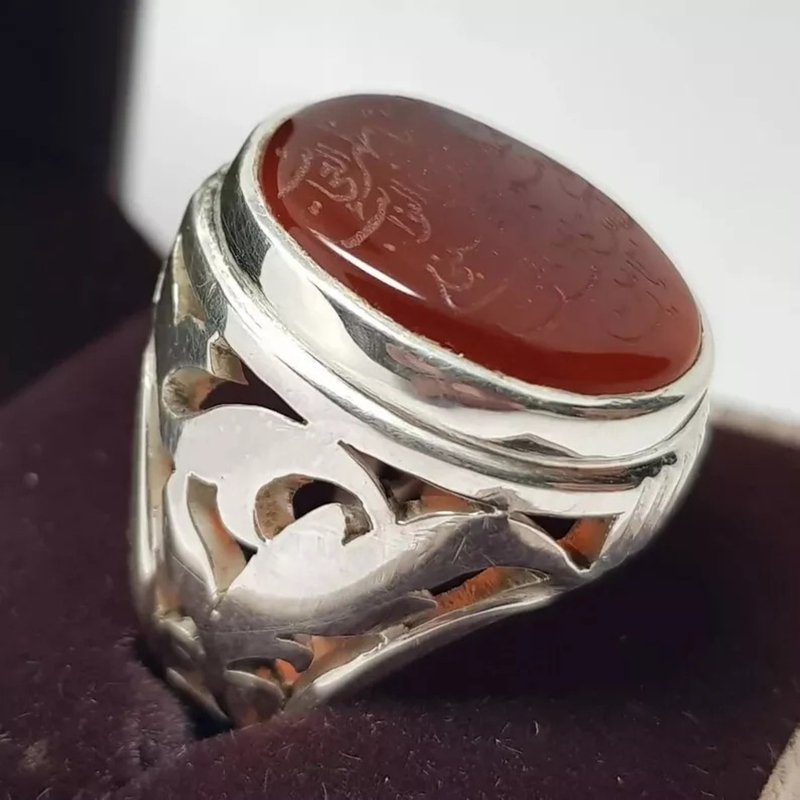 Naad-e-Ali Written Yemeni aqeeq ring | Mens Agate ring | Real yamani aqeeq rings - แหวนทั่วไป - เครื่องเพชรพลอย สีแดง