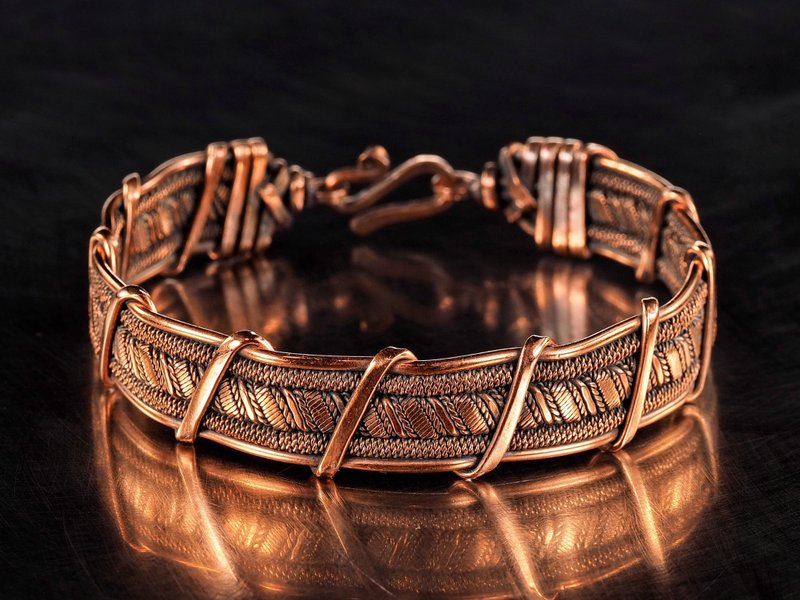 Unique stranded copper wire wrapped bracelet  for him or her WireWrapArt jewelry - สร้อยข้อมือ - ทองแดงทองเหลือง สีทอง