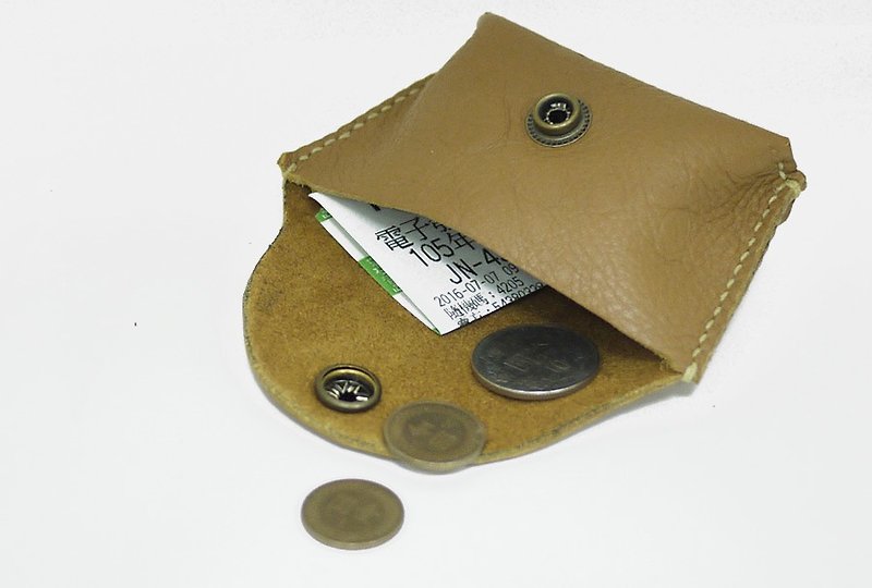 Brown embossed leather hand-stitched pressed small dumpling shape coin purse - กระเป๋าใส่เหรียญ - หนังแท้ สีกากี