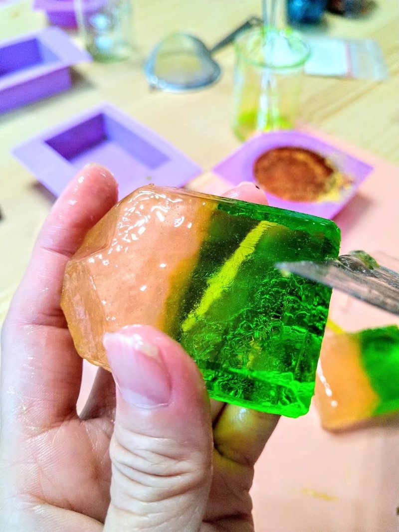 [Experience activities] Summer Amino Acid Gemstone Moisturizing Soap Handmade Soap Advanced Course (one-person class) - เทียน/เทียนหอม - วัสดุอื่นๆ 