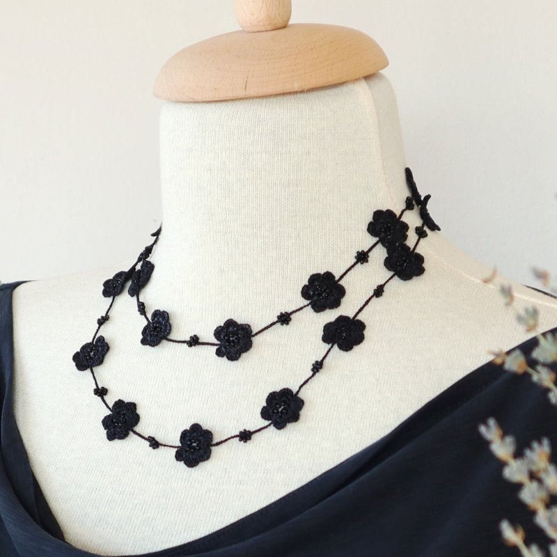 レース編みの90cmラリエット【マリー】ブラック - 項鍊 - 繡線 黑色