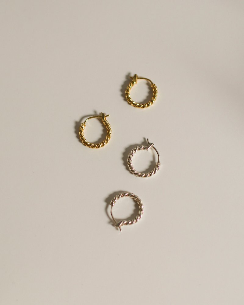 Mini Twist Hoop Earrings - Sterling Silver / 18K Gold Plated - ต่างหู - เงินแท้ สีเงิน
