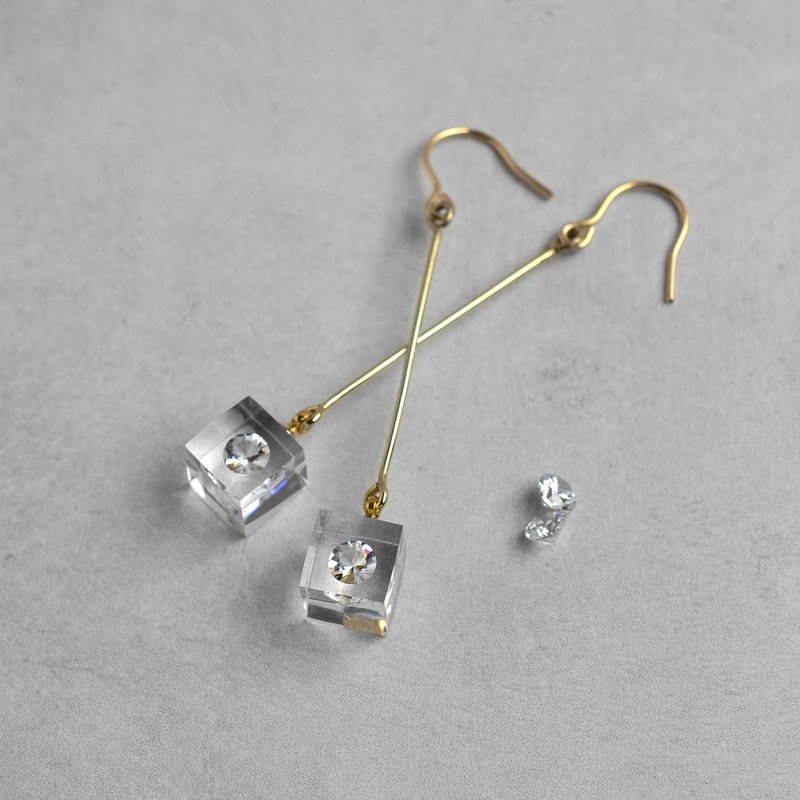 ドロップイヤリング, シンプルピアス, キュービックジルコニア, ロング, 14kgf, レジン, ゴールドカラー, 誕生日プレゼント - 耳環/耳夾/耳骨夾 - 樹脂 透明