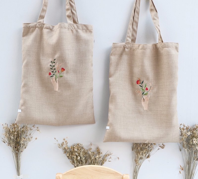 Tote Sack Bag : Flowers in your hands - 公事包 - 繡線 紅色