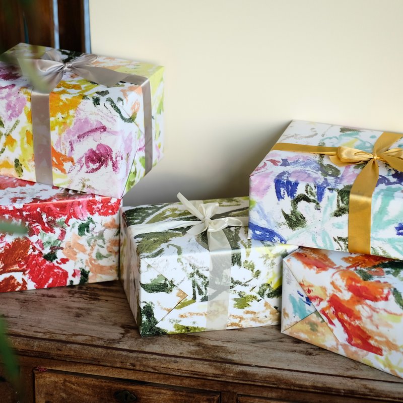 【聖誕禮物】花系列 禮物包裝紙 五款 Design by Tinne, Yi-Ting - 包裝材料/包裝紙 - 紙 多色