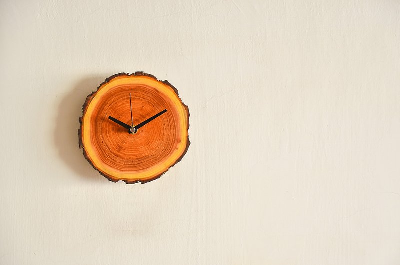 Log wall clock-Taiwan hard picked wood handmade - Clocks - Wood Brown
