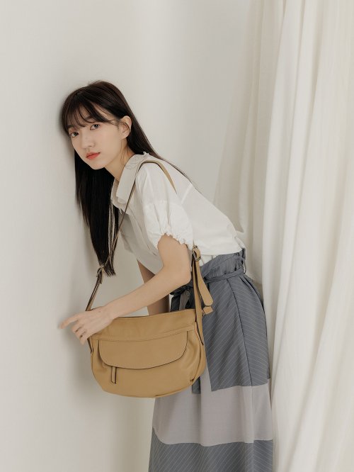supportingrole supportingrole 真皮都會日常風格肩側揹包 卡其