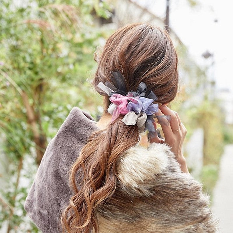 Rainbow [Winter] | Colorful blooming knitted scrunchie - Hair Accessories - Other Man-Made Fibers Multicolor