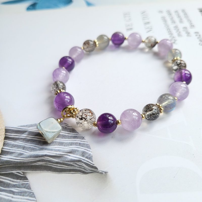 Noble Peach Blossom Wisdom and Fortune/Amethyst Black Strawberry Labradorite Bracelet - สร้อยข้อมือ - คริสตัล 