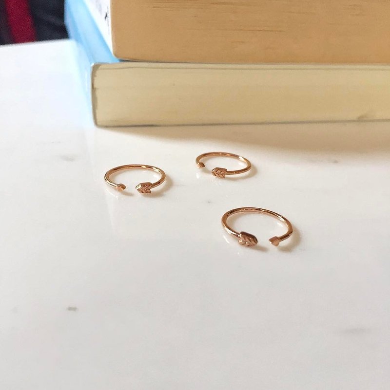 Arrow ring - General Rings - Paper Gold