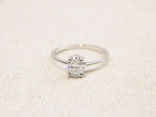 JTK Jewellery 【客製化】蛋形莫桑鑽戒指 | 莫桑石婚戒 | 情侶對戒 | 925純銀