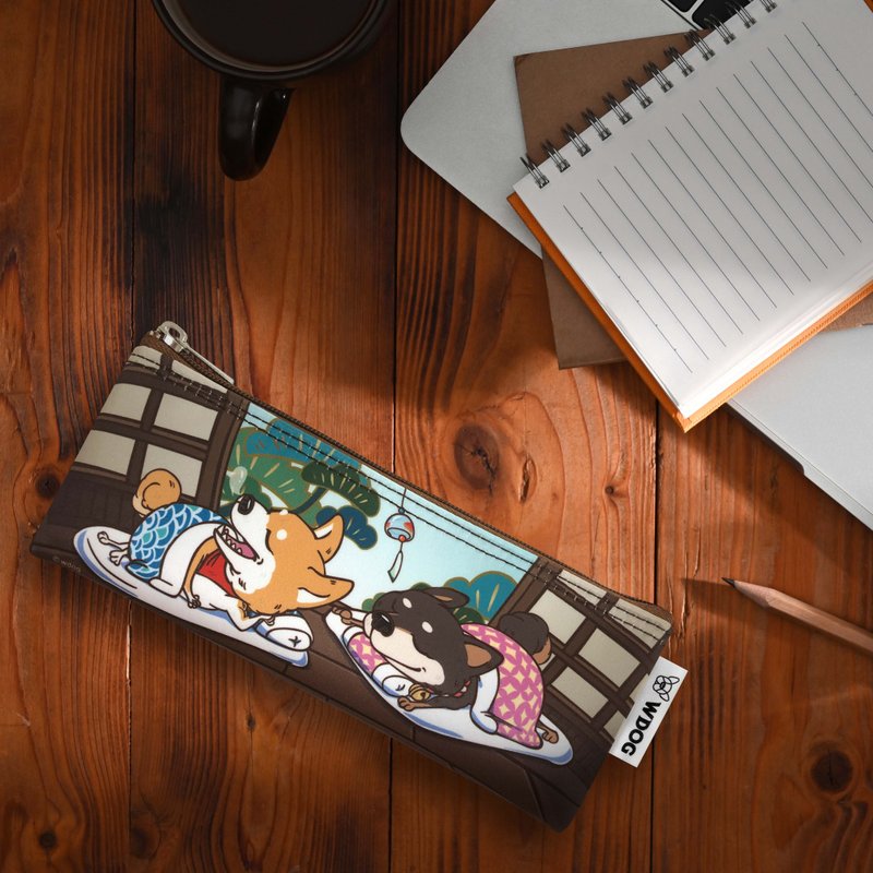 Sunny Bag x WDOG Wang Lai Wang Fun Pencil Case - Shiba Inu (Lunch sleepy) - กระเป๋าใส่เหรียญ - วัสดุอื่นๆ หลากหลายสี