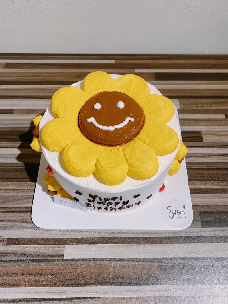 Please see the text Korean customized cake sun flower sunflower birthday cake customized cake - เค้กและของหวาน - อาหารสด 