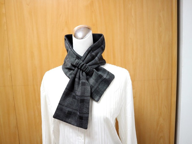 Adjustable short scarf. scarf warm neck double-sided two-color adults and children are suitable - Knit Scarves & Wraps - Other Materials Black