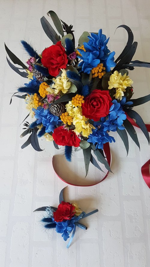 Haizang Design│Romantic Starry Blue. Dry flower bouquet/bridal  bouquet/customized - Shop piratedesign Dried Flowers & Bouquets - Pinkoi