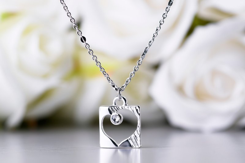 Lulu designer series concealed four-corner heart-shaped necklace (NLAJA0904N-1) - สร้อยคอ - เงิน สีเงิน