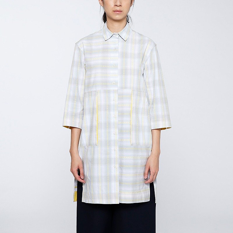 [Summer Recommended Refurbished] Willing to selflessly dedicate light and warmth to collagen W plaid blouse- - Women's Shirts - Cotton & Hemp Gray