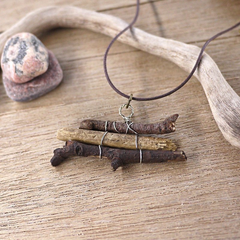 Upcycling, Eco, Natural, tree branches, wood necklace  - natural wood - Chokers - Wood Brown