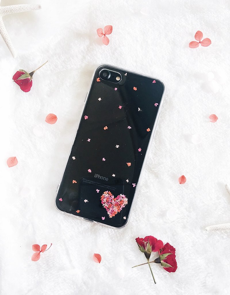 爱心干花手机壳 • Handpressed Flower Phone Case - เคส/ซองมือถือ - พืช/ดอกไม้ สีแดง