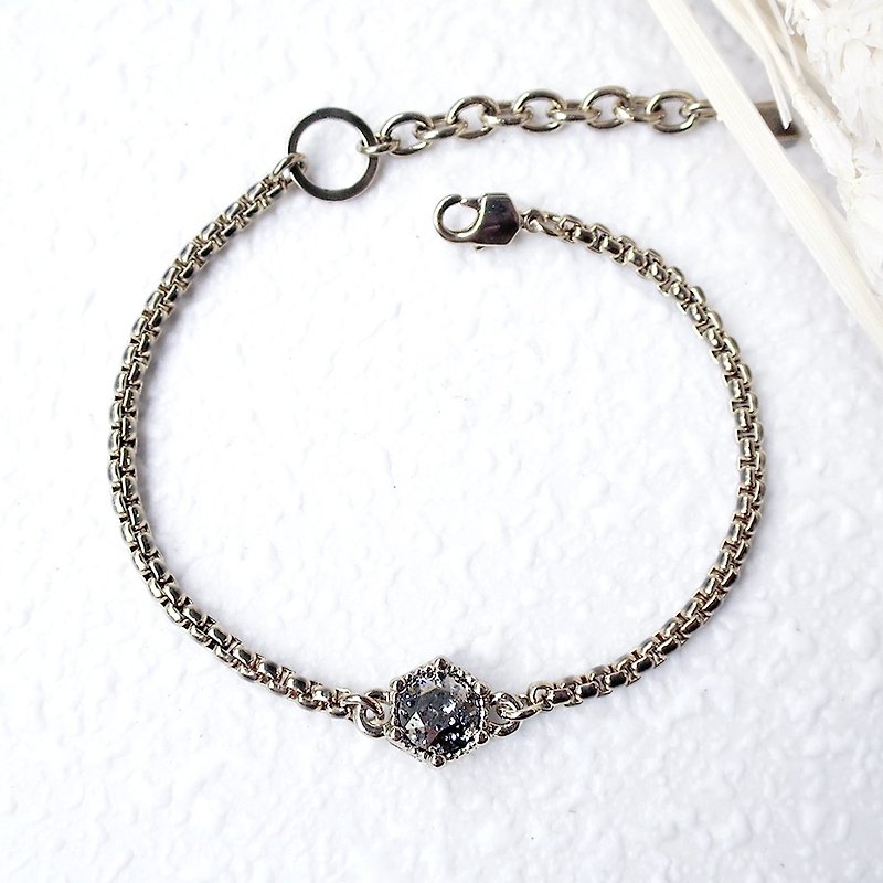 VIIART。 Vintage 18K Gilding Bracelet with Swarovski Crystal - Bracelets - Other Metals Gold