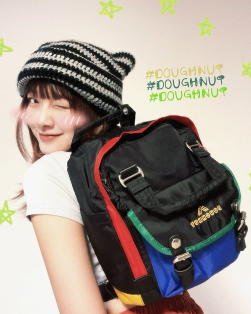 DOUGHNUT - 來自香港的包包設計品牌 【DOUGHNUT】10.5吋 防潑水 後揹包 馬卡龍 水壺格 撞色-黑色 YU