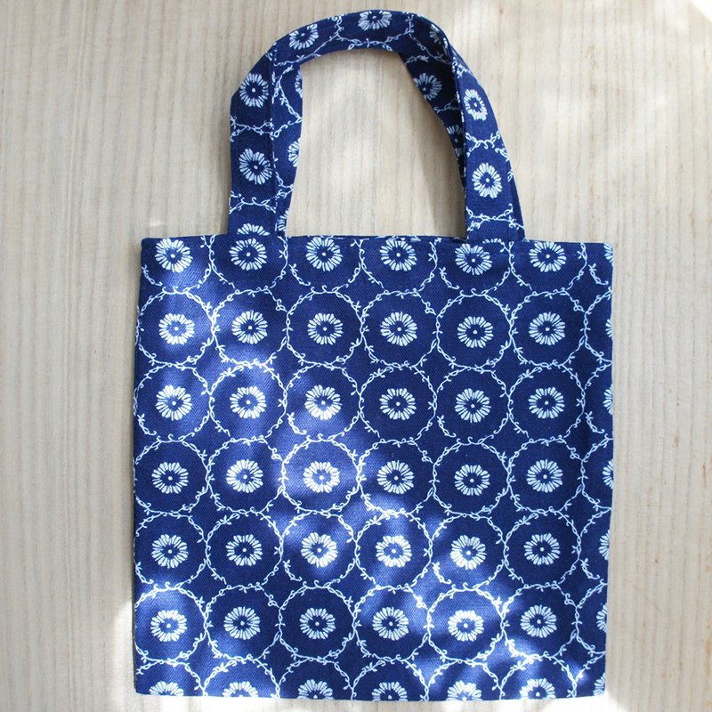 Ba-ba handmade mini shopping bag  No.RB11 - กระเป๋าถือ - วัสดุอื่นๆ สีน้ำเงิน
