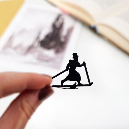 Design Atelier Article Unique Bookmark High Hat Skier, Small bookish gift for classic literature lovers