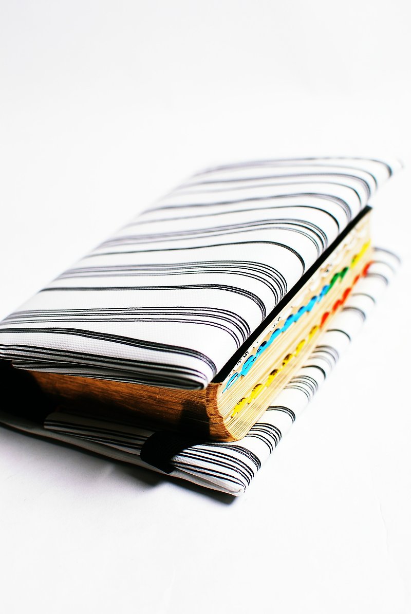 Stripe。Customed book cover - Book Covers - Waterproof Material Black