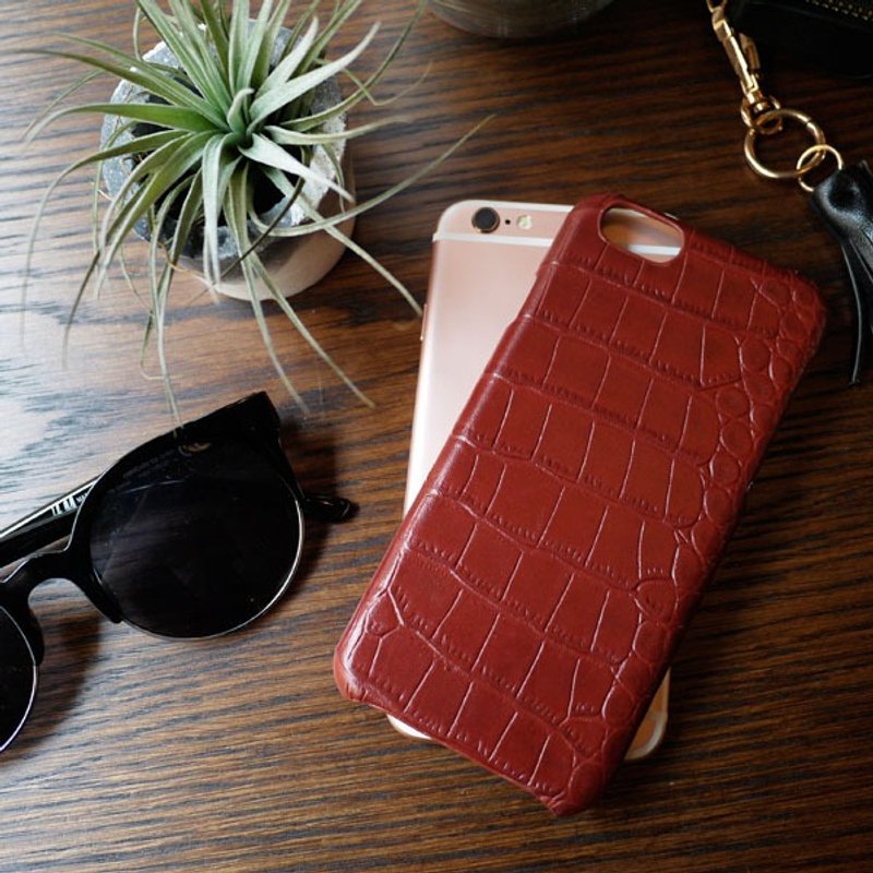 AOORTI :: Apple iPhone6 6s Handmade Leather Phone Case-Crocodile Pattern/Burgundy - เคส/ซองมือถือ - หนังแท้ สีแดง