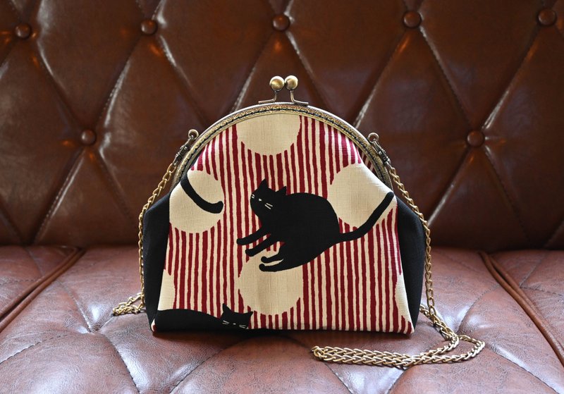 [Black Cat Serenade] Golden Mouth Bag/Side Bag/Clutch Bag/Storage Bag - Messenger Bags & Sling Bags - Cotton & Hemp Black