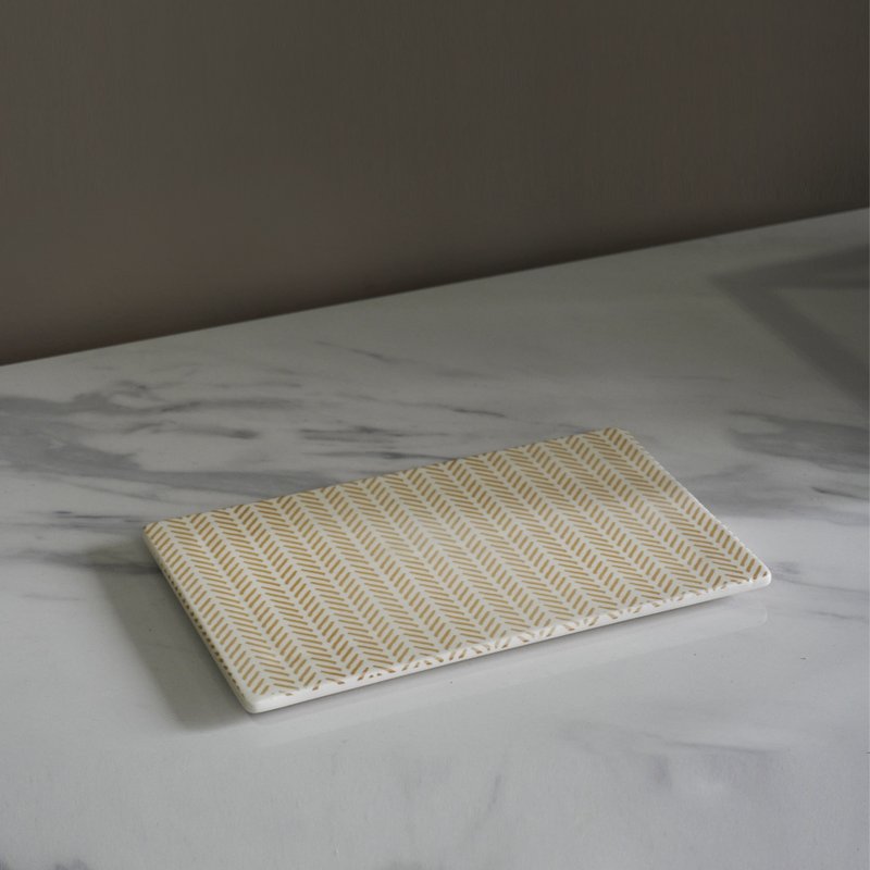 Nordic wind pattern rectangular pan mountain pattern yellow - จานและถาด - เครื่องลายคราม หลากหลายสี