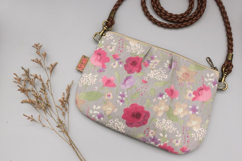 Peaceful side backpack - small peach blossom in the garden at the bottom, feels cotton and linen, double-sided two-color back - กระเป๋าแมสเซนเจอร์ - ผ้าฝ้าย/ผ้าลินิน สีเทา