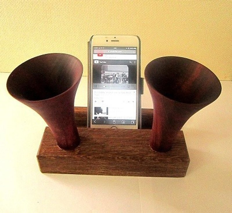 iphone speaker stand w-horn - Items for Display - Wood Brown