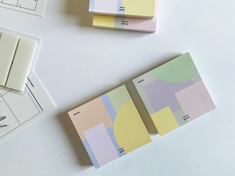 Shape Memo Pad – Minimal Design with a Daily Quote (2 Types) - 便條紙/便利貼 - 紙 