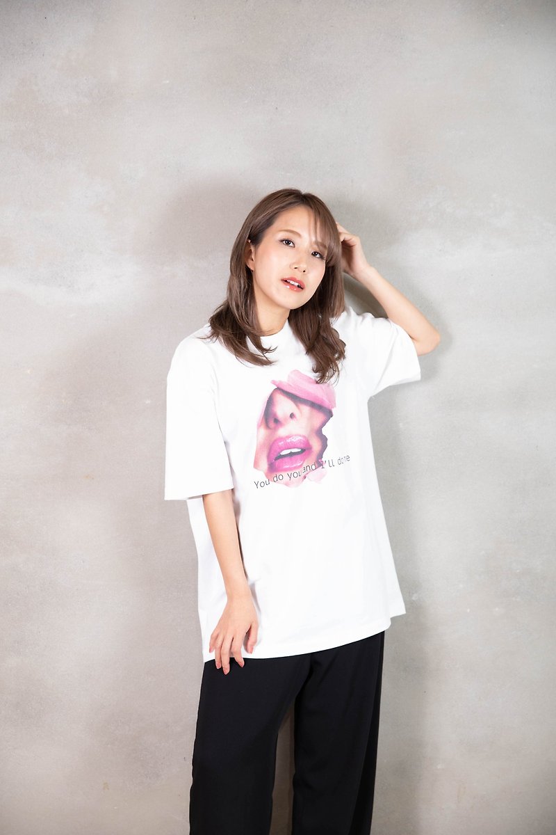 日本製　lip T-shirt - Tシャツ - コットン・麻 ホワイト